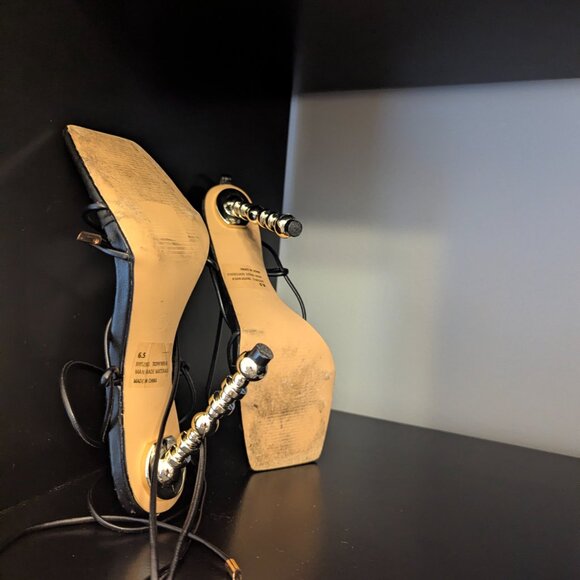 Fashion Nova black and gold heels - 6.5 - Picture 7 of 8